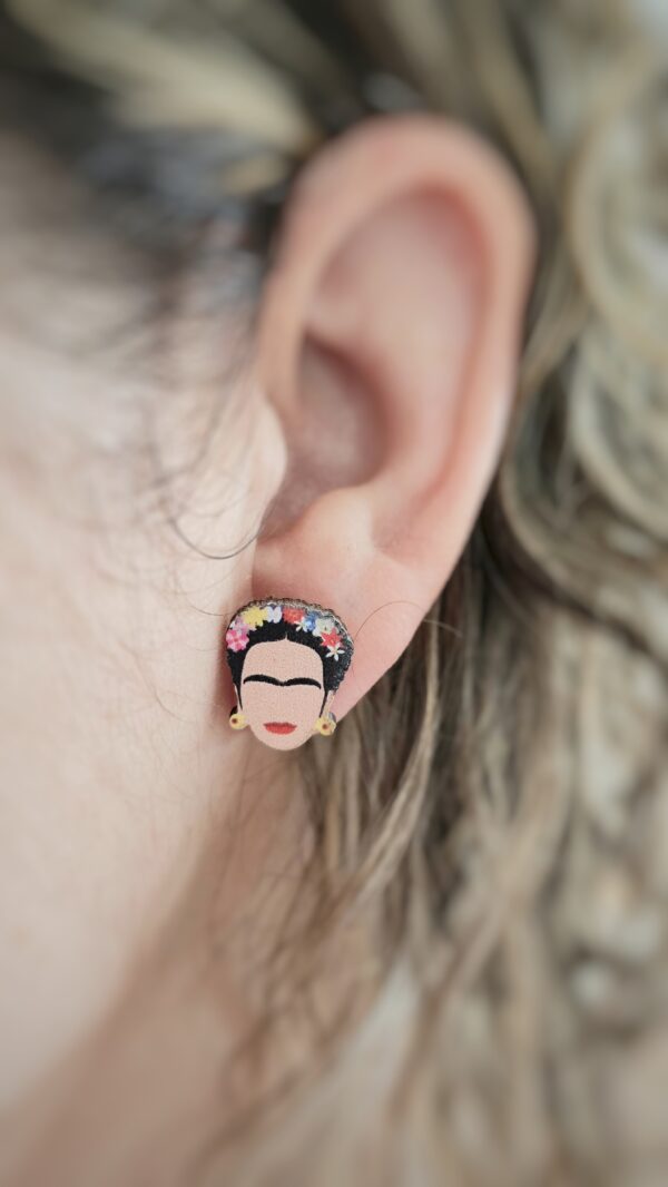 Pendientes Frida Kahlo pegados